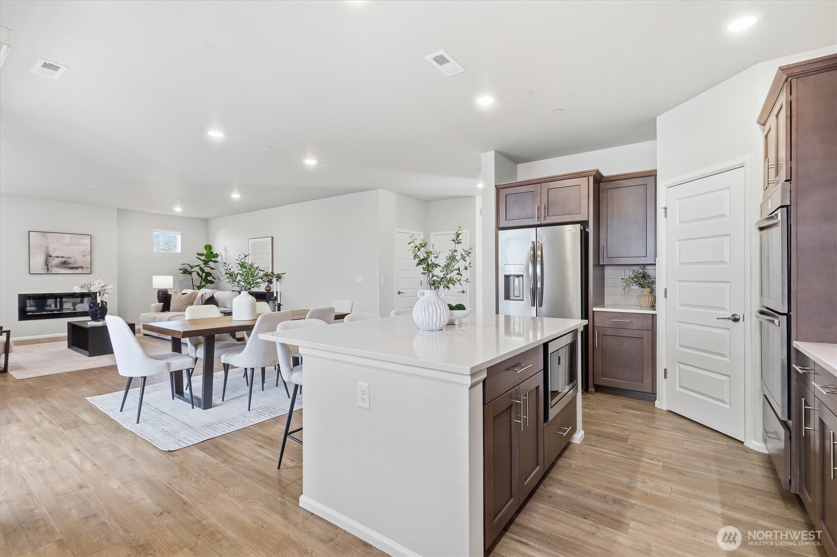 4211 208th Place Southeast Bothell, WA 98021 - Photo 5 of 36