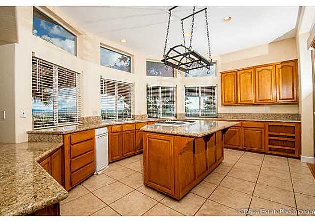 8366 Oconnell Road El Cajon, CA 92021 - Photo 2 of 25