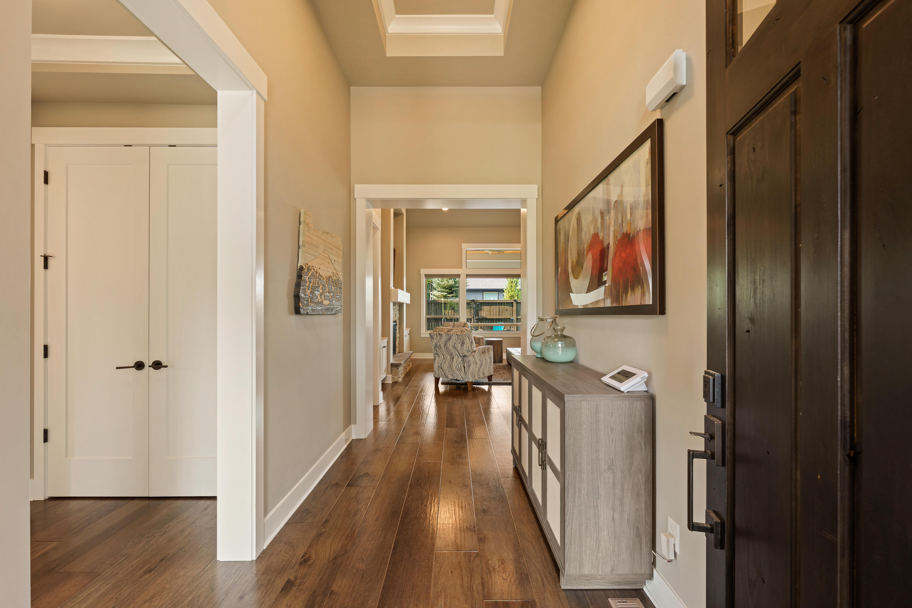 60869 Southwest Headwaters Loop Bend, OR 97702 - Photo 6 of 50 Entryway