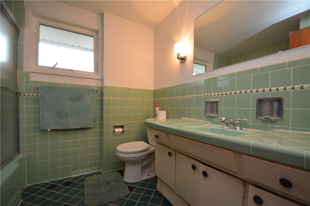 110 Highview Drive Irondequoit, NY 14609 - Photo 16 of 25