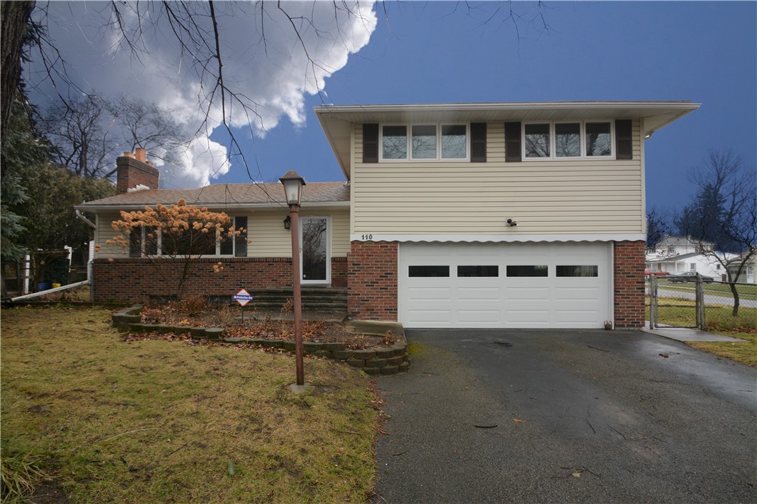 110 Highview Drive Irondequoit, NY 14609 - Photo 2 of 25