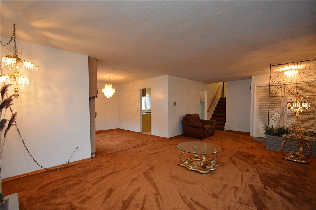 110 Highview Drive Irondequoit, NY 14609 - Photo 4 of 25