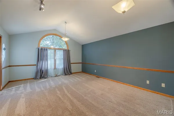 $799,999 | 100 Silex Elevator Road, Silex, MO 63377