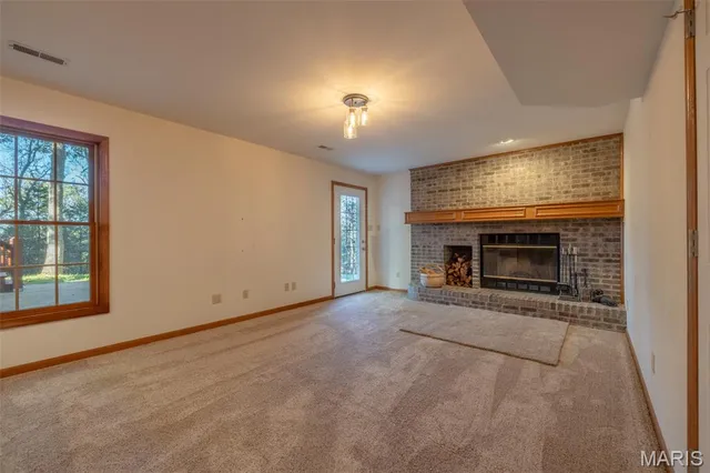 $799,999 | 100 Silex Elevator Road, Silex, MO 63377