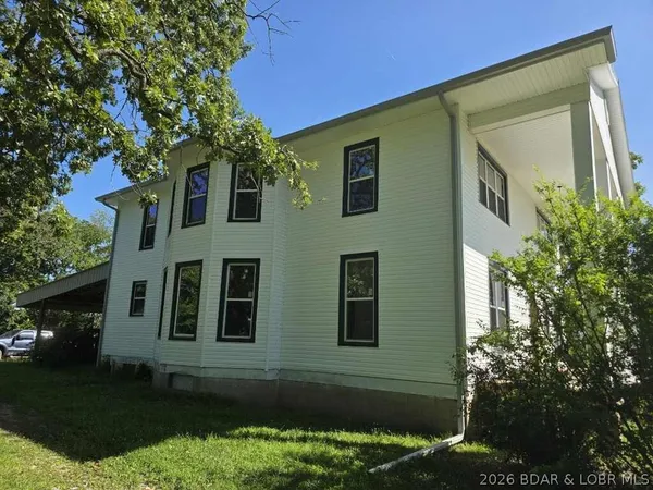 $310,000 | 1105 Lay Avenue, Warsaw, MO 65355