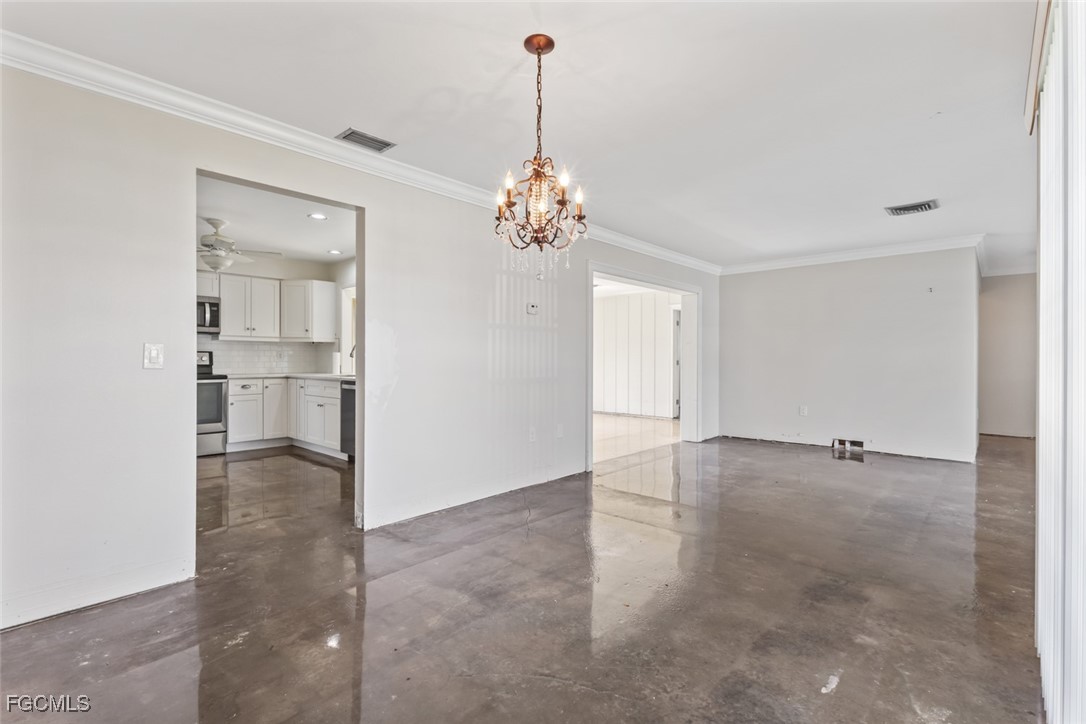 2424 Kent Avenue Fort Myers, FL 33907 - Photo 11 of 21