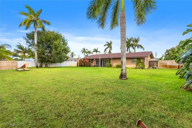 $289,900 | 2424 Kent Avenue, Fort Myers, FL 33907