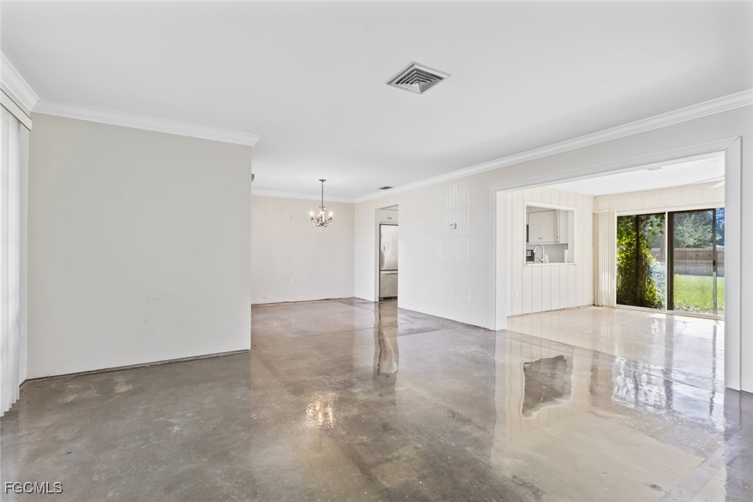 2424 Kent Avenue Fort Myers, FL 33907 - Photo 3 of 21