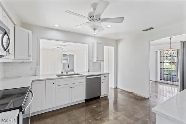 $289,900 | 2424 Kent Avenue, Fort Myers, FL 33907