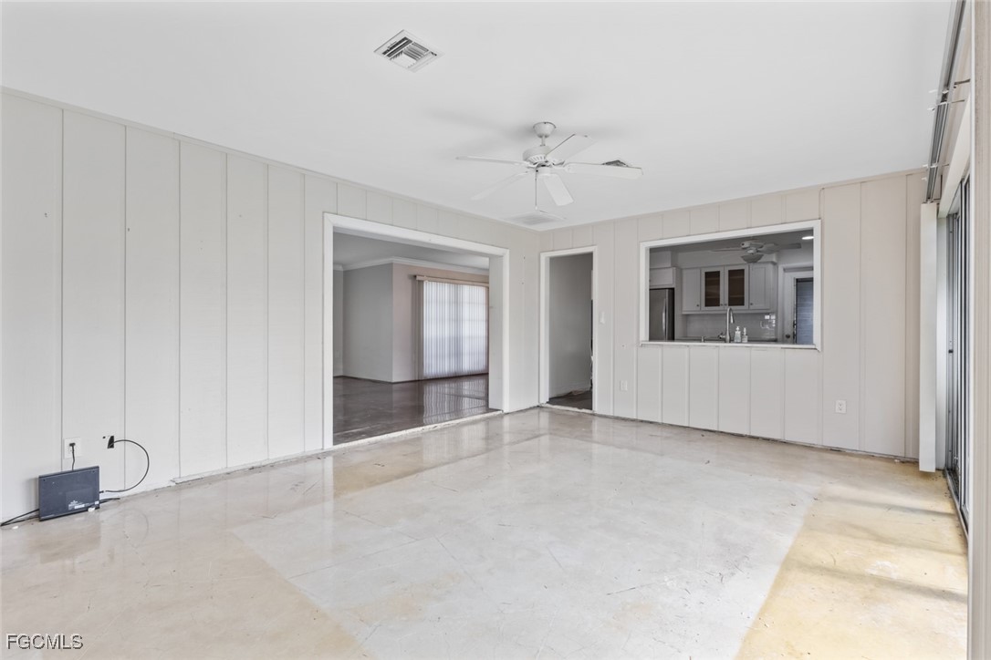 2424 Kent Avenue Fort Myers, FL 33907 - Photo 9 of 21