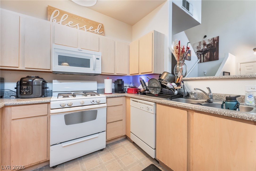 4915 East Russell Road Las Vegas, NV 89120 - Photo 17 of 62