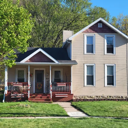 $299,900 | 203 East 7th Street, Red Wing, MN 55066