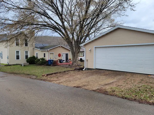 $333,000 | 203 East 7th Street, Red Wing, MN 55066