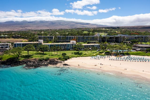 $5,690,000 | 66-84 Kaunaʻoa Drive, Unit A25, Kamuela, HI 96743