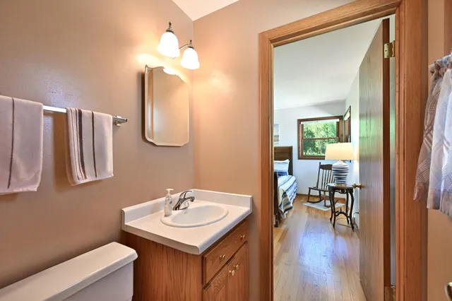 $400,000 | 4111 West Grange Avenue, Greenfield, WI 53221