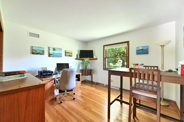 $400,000 | 4111 West Grange Avenue, Greenfield, WI 53221