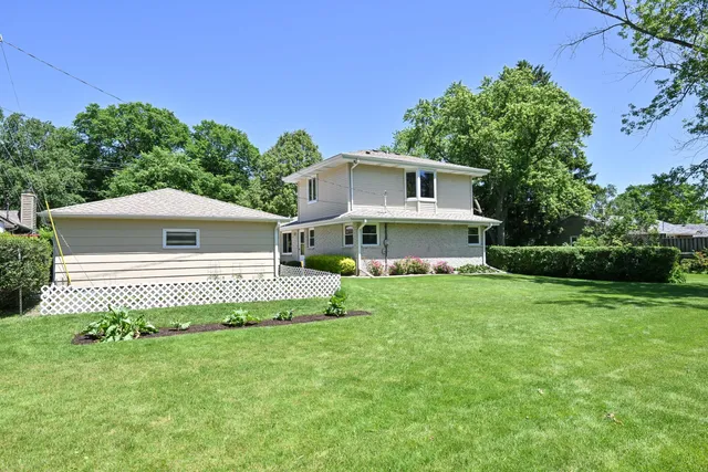 $400,000 | 4111 West Grange Avenue, Greenfield, WI 53221