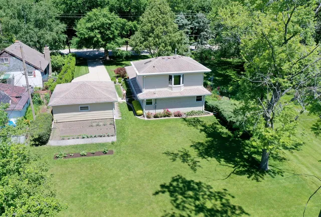 $400,000 | 4111 West Grange Avenue, Greenfield, WI 53221