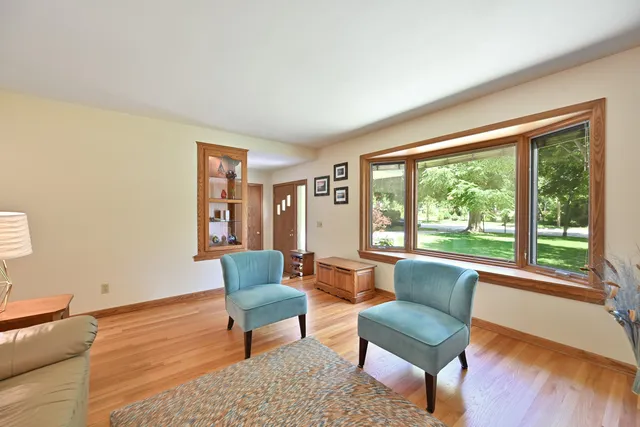 $400,000 | 4111 West Grange Avenue, Greenfield, WI 53221