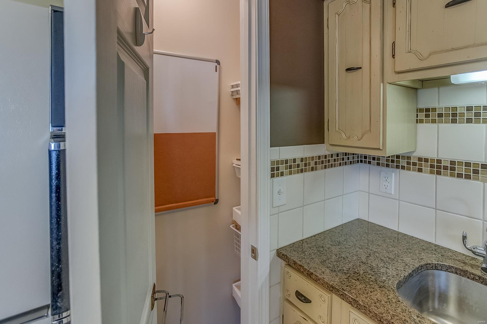 3717 Ruth Drive Granite City, IL 62040 - Photo 11 of 27 Gallery Image 11
