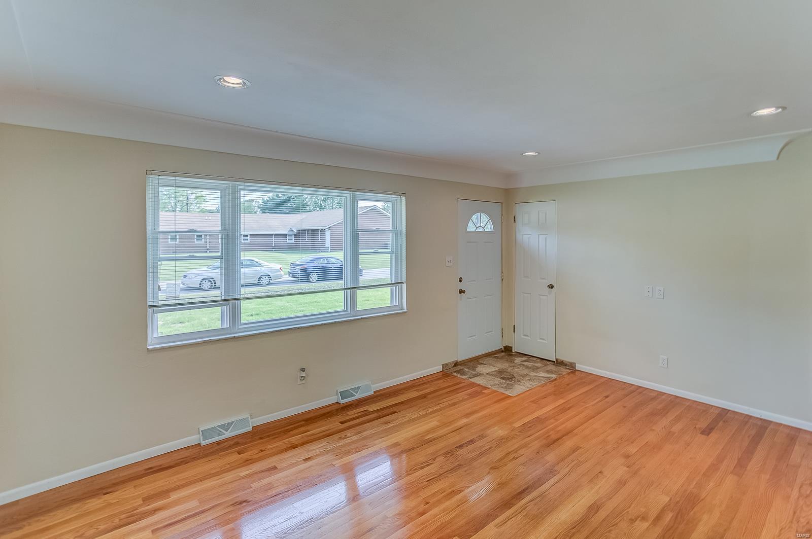 3717 Ruth Drive Granite City, IL 62040 - Photo 5 of 27 Gallery Image 5