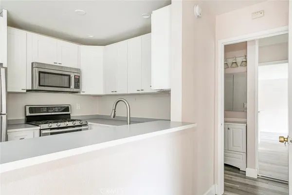 $449,000 | 365 Burchett Street, Unit 217, Glendale, CA 91203