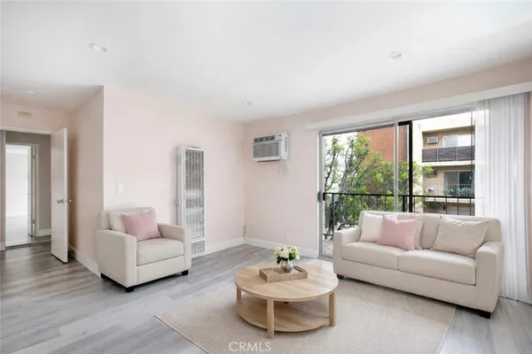 $449,000 | 365 Burchett Street, Unit 217, Glendale, CA 91203