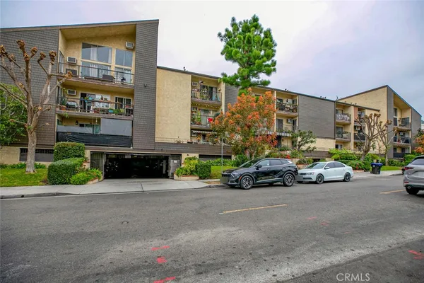 $449,000 | 365 Burchett Street, Unit 217, Glendale, CA 91203