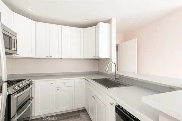 $449,000 | 365 Burchett Street, Unit 217, Glendale, CA 91203