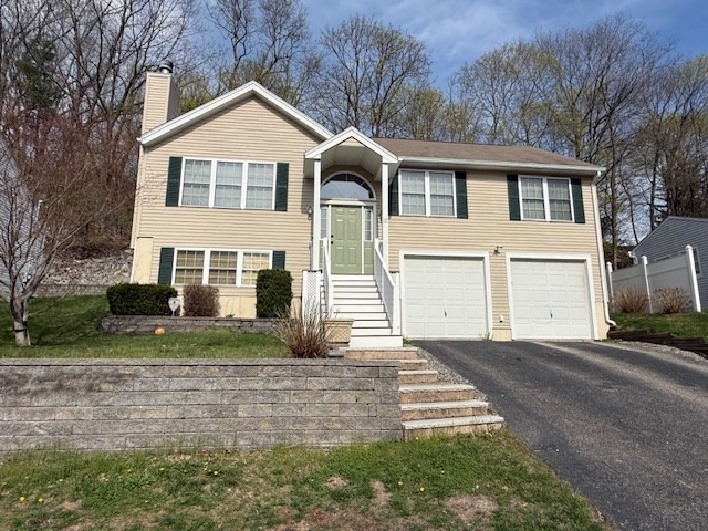 12 Sherwood Road Worcester, MA 01602 - Photo 1 of 16