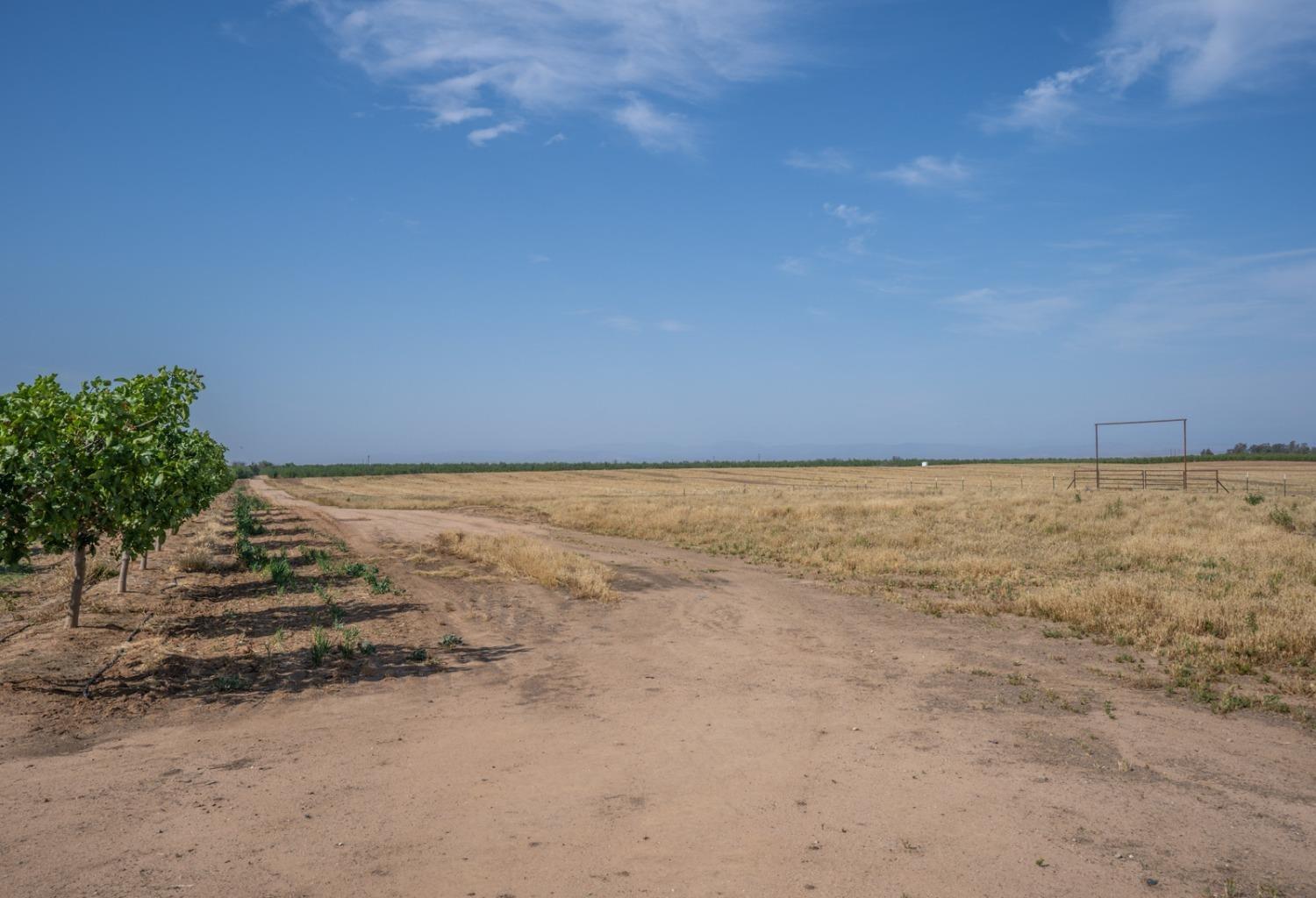 14155 Buchanan Hollow Road Le Grand, CA 95333 - Photo 42 of 46 a view of a lake view