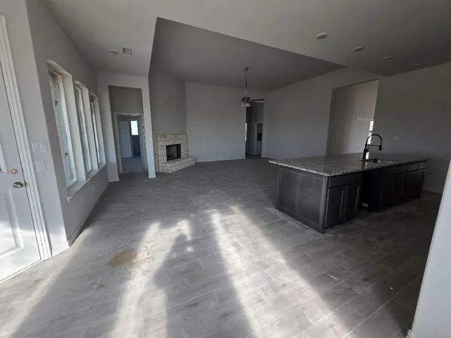 $549,250 | 118 Hillview Trail, Decatur, TX 76234