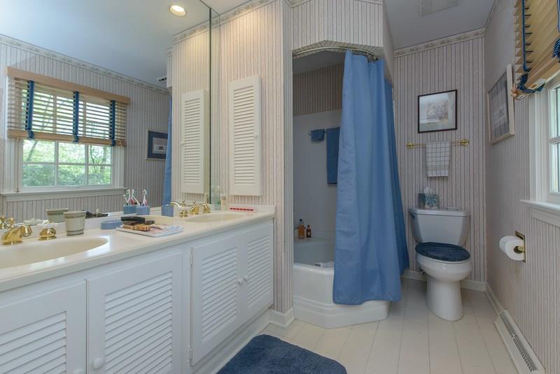 135 Witherow Road Sewickley, PA 15143 - Photo 19 of 25 Master bathroom with double bowl vanity. Combination tub and shower.