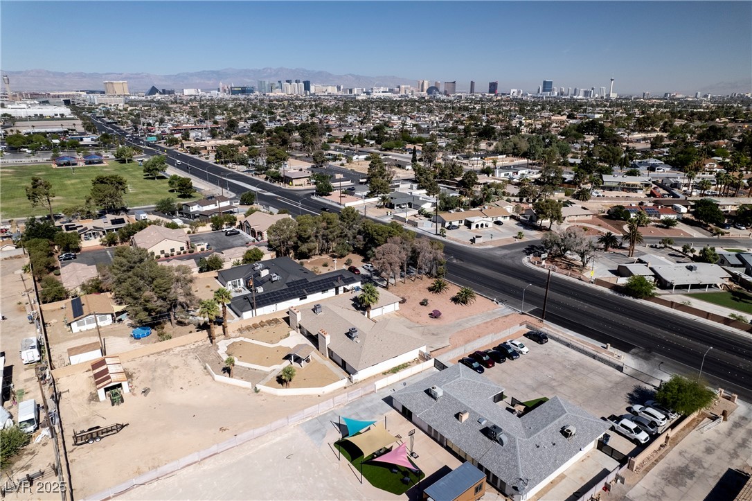 2755 East Russell Road Las Vegas, NV 89120 - Photo 3 of 77 Gallery Image 3