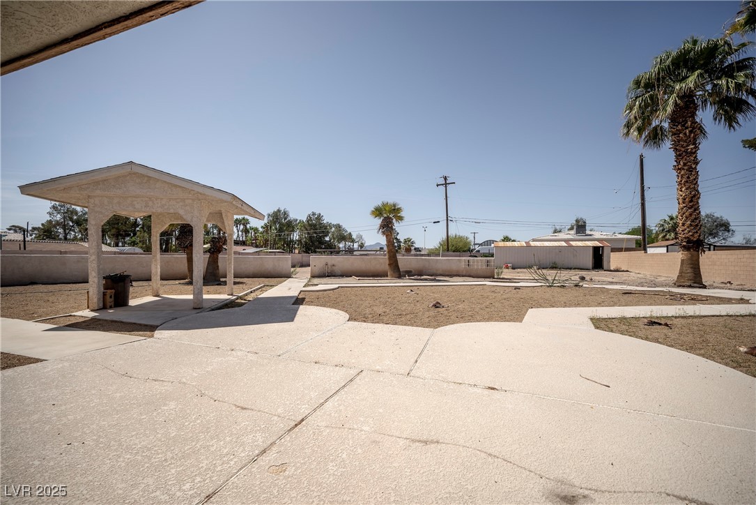 2755 East Russell Road Las Vegas, NV 89120 - Photo 48 of 77 Gallery Image 48