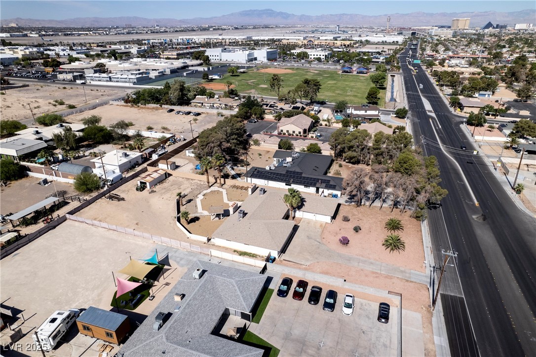 2755 East Russell Road Las Vegas, NV 89120 - Photo 5 of 77 Gallery Image 5