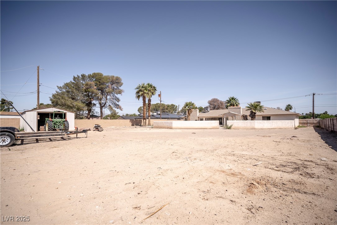 2755 East Russell Road Las Vegas, NV 89120 - Photo 52 of 77 Gallery Image 52