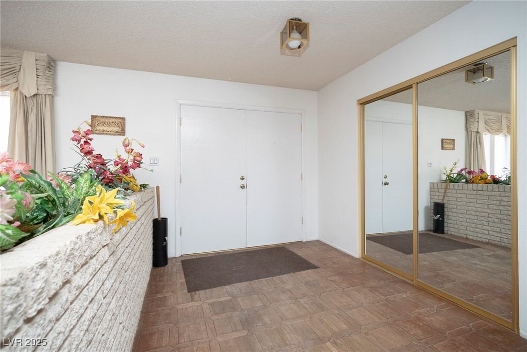 2755 East Russell Road Las Vegas, NV 89120 - Photo 9 of 77 Gallery Image 9