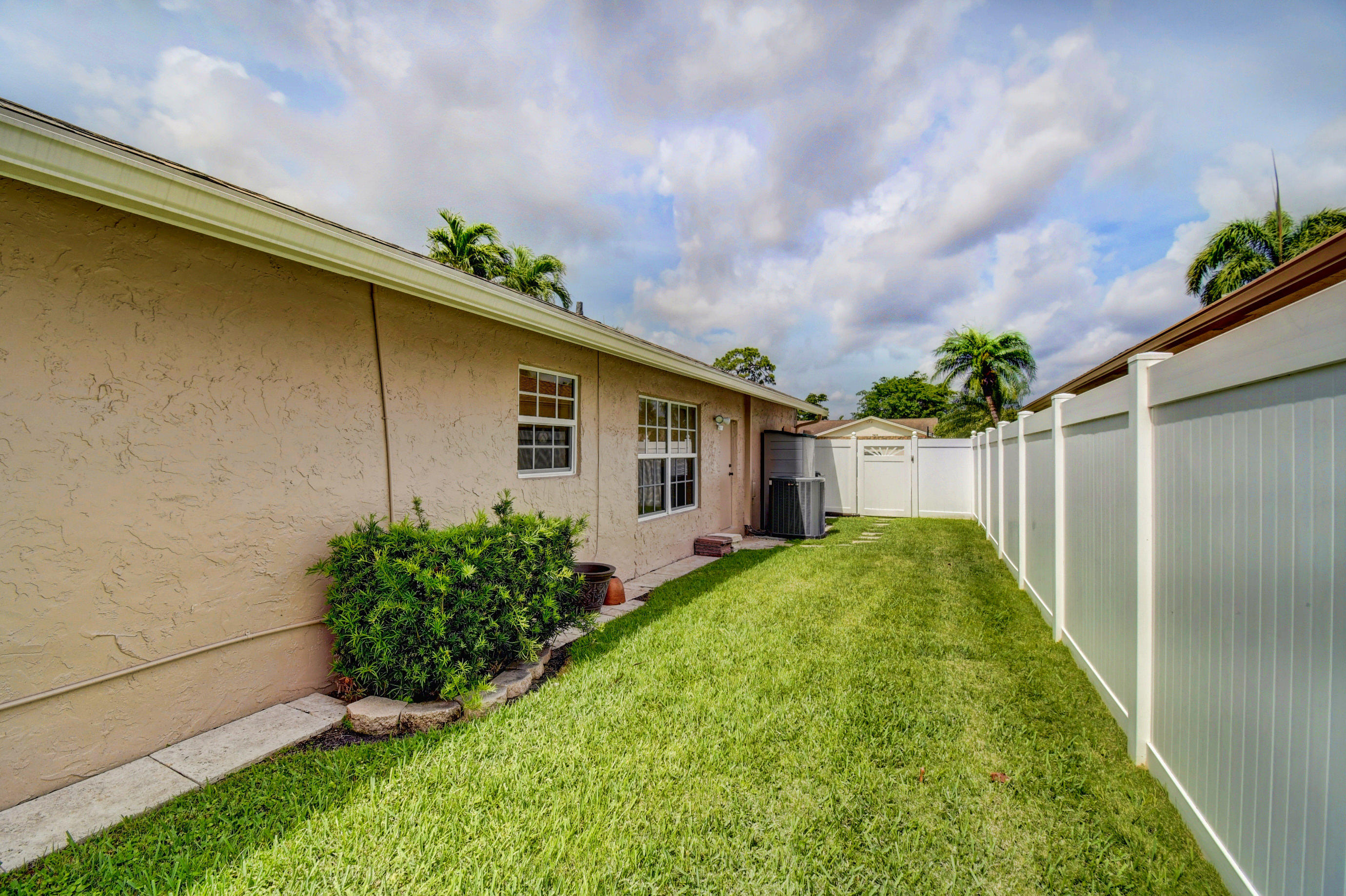 7440 San Clemente Place Boca Raton, FL 33433 - Photo 35 of 39 37_dsc_4553_4_5_6_7