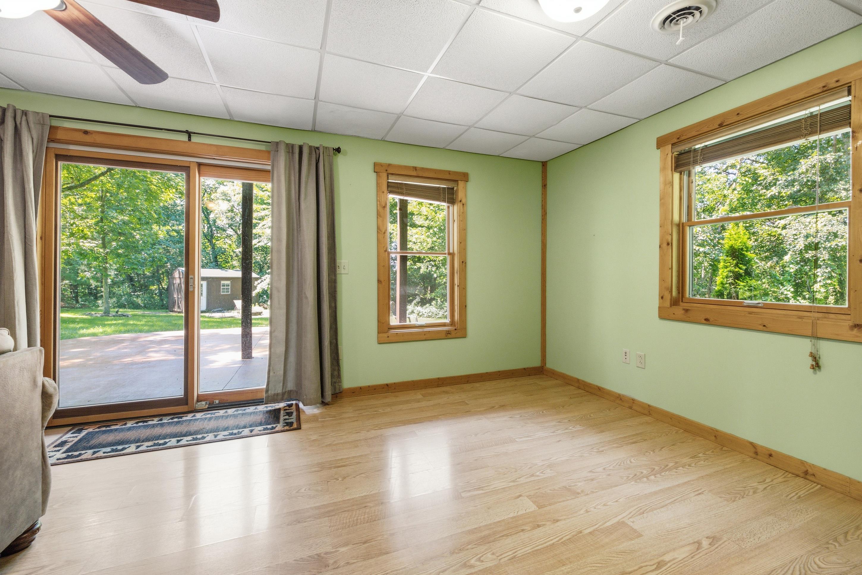 35103 Nature Prairie du Chien, WI 53821 - Photo 18 of 34 Gallery Image 18