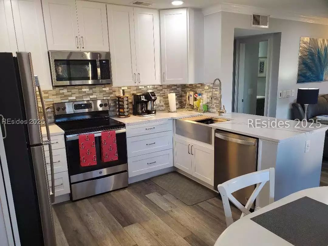 40 Folly Field Road, Unit 225 Hilton Head Island, SC 29928 - Photo 6 of 49