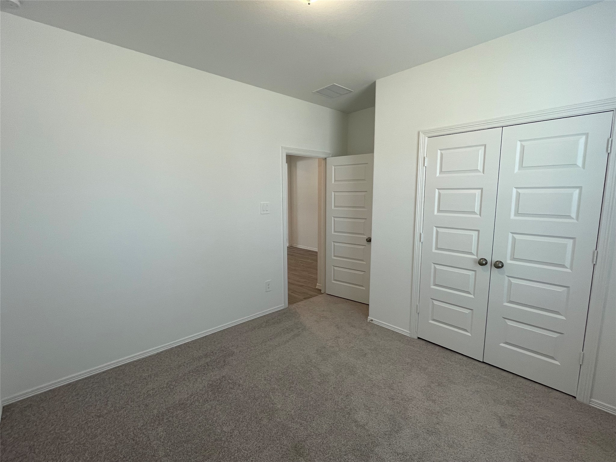 9669 Caney Trails Road Conroe, TX 77303 - Photo 7 of 16