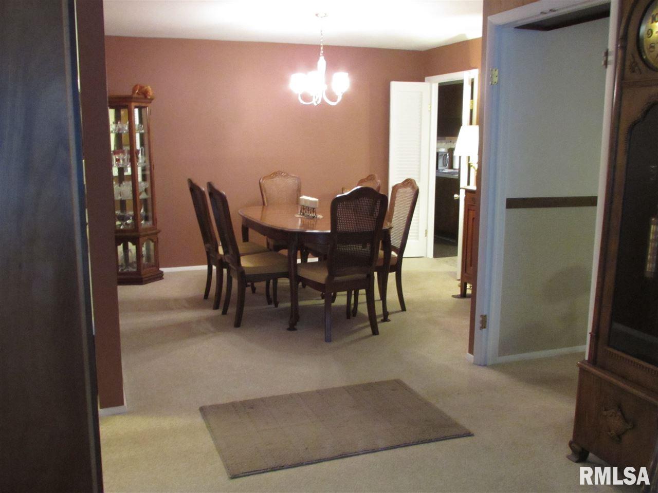 3118 West Chartwell Road Peoria, IL 61614 - Photo 8 of 24 Gallery Image 8