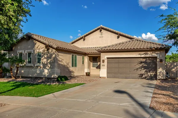 $3,500 | 4326 East Cloudburst Court, Gilbert, AZ 85297