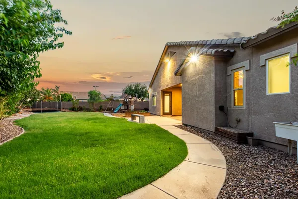 $3,500 | 4326 East Cloudburst Court, Gilbert, AZ 85297