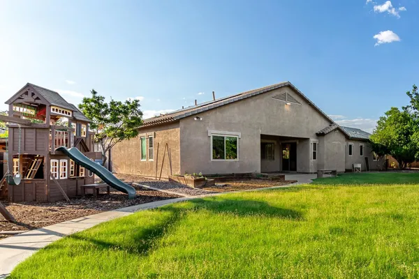 $3,500 | 4326 East Cloudburst Court, Gilbert, AZ 85297