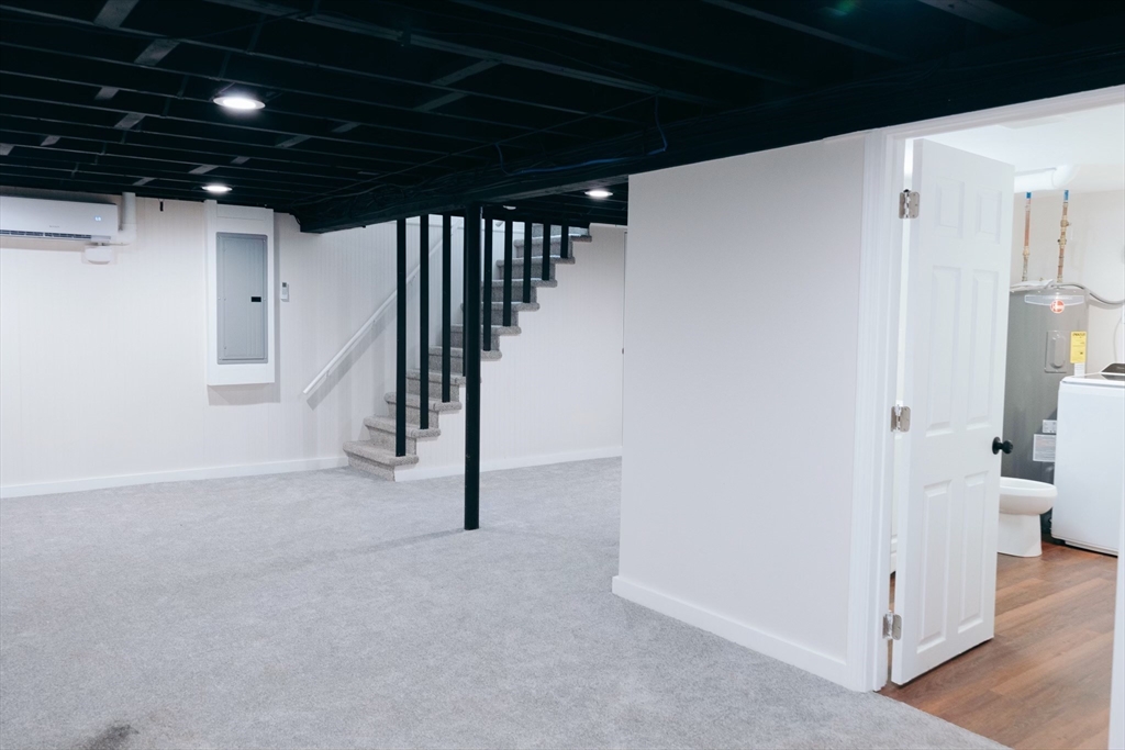 206 Treetop Avenue Springfield, MA 01118 - Photo 13 of 16 a view of an empty room