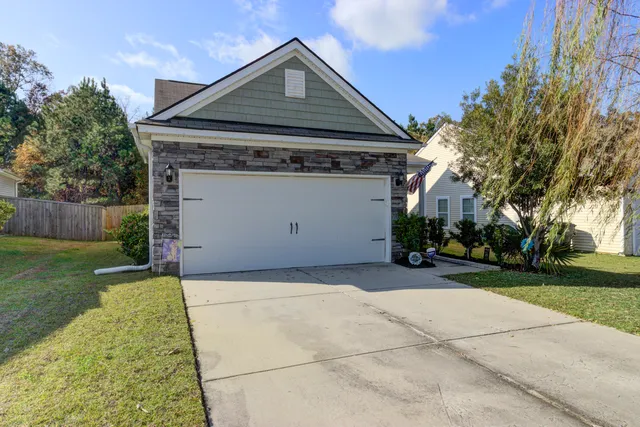 $332,000 | 126 Chaste Tree Circle, Goose Creek, SC 29445