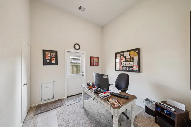 $1,950 | 257 North Lynx Trail, Montgomery, TX 77316