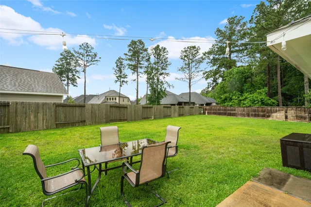 $1,950 | 257 North Lynx Trail, Montgomery, TX 77316